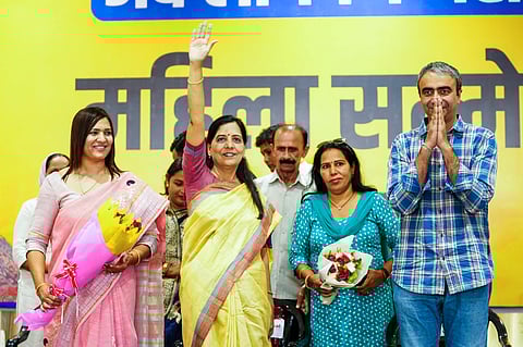 Sunita Kejriwal, wife of Delhi CM and AAP convenor Arvind Kejriwal, with AAP leader Anurag Dhanda during a women's conference ahead of the Haryana Assembly elections, in Bhiwani, Saturay, Sept. 7, 2024.
