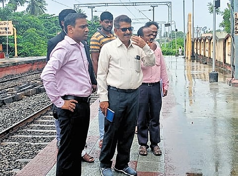 SCR Vijayawada division officials inspect railway stations
