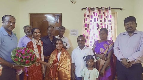 Hosur sub- collector RA Priyanga and Hosur City Municipal Corporation Commissioner HS Srikanth paid visit to home of Nithya Sre Sivan, Paris Paralympics bronze winner on Sunday.