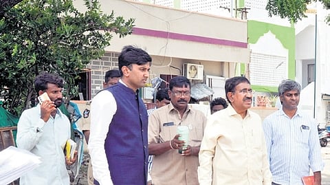 All 32 flood-hit Vijayawada wards will be back to normal in a day: Minister