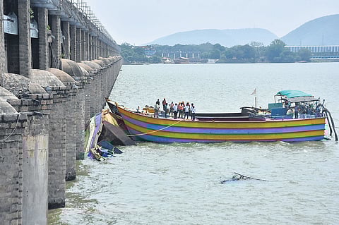 The boat removal operation at the Prakasam Barrage in Vijayawada on Saturday