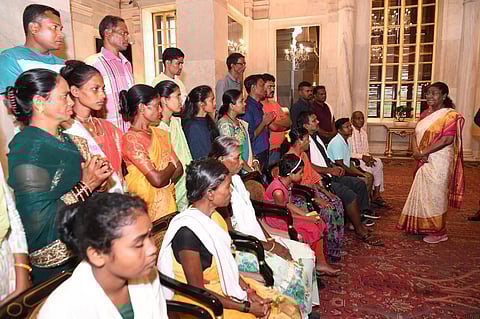 A delegation of 70 individuals affected by ongoing violence in the strife-torn Bastar region of south Chhattisgarh visited Rashtrapati Bhavan on Saturday.