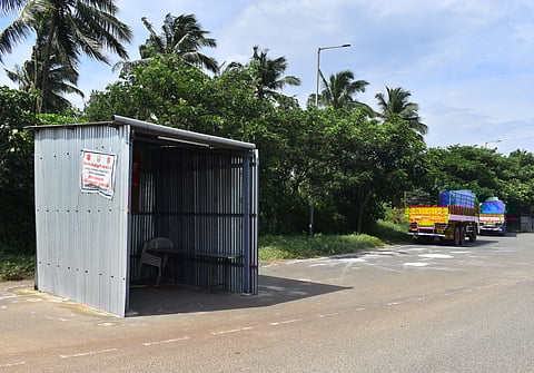 The District Health Department said that they have intensified all 13 state border checkposts in the Coimbatore district and have been keeping tight monitoring to prevent the spread of the Nipah virus from Kerala. (for Kirubakarans story). Express/