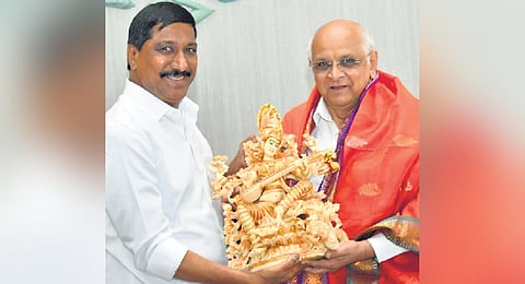 R&B Minister BC Janardhan Reddy met Gujarat Chief Minister Bhupendrabhai Patel on Tuesday