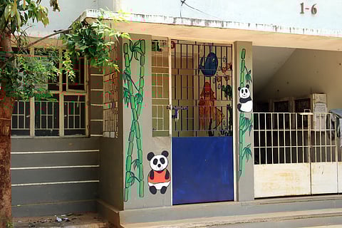 The crèche, located in the female prison staff quarters, was opened for the children of Vellore Central Prison officials. However, it is currently not operational.
