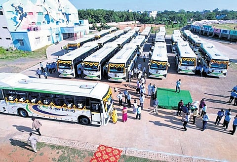 Super luxury buses at Karimnagar