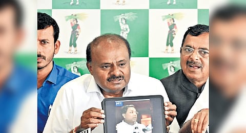 Union Minister HD Kumaraswamy addresses the media at the JDS office in Bengaluru on Saturday