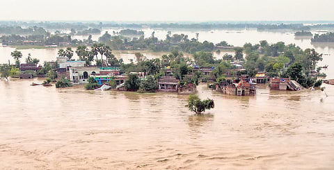 Uproar over lack of facilities at relief camps as Bihar reels under severe flood