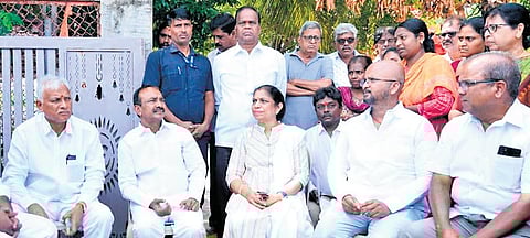 Malkajgiri BJP MP Eatala Rajender addresses the people affected by the HYDRAA operations in the Vinayak Nagar division.