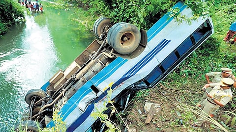 The bus that overturned at Thiruvambady in Kozhikode