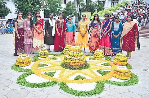 Vignan organises Dasara festivities