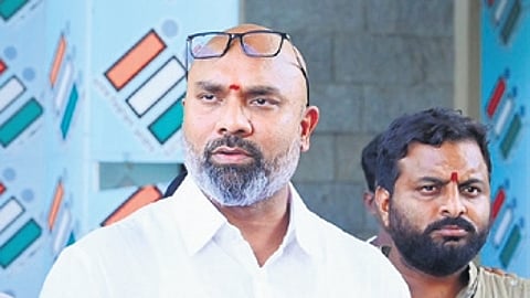 BJP MP Dharmapuri Arvind addresses the media at Nizamabad on Tuesday