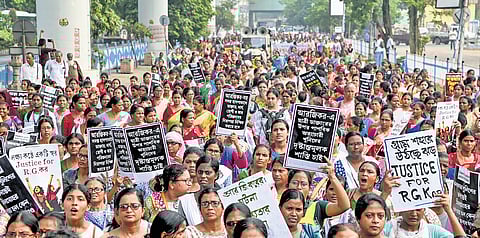 Junior doctors’ fast-unto-death at Dharmatala enters 13th day on Thursday.