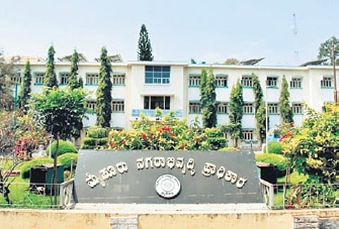 Raghunandan told reporters that MUDA officials completely cooperated with ED officials during the investigation. “MUDA will resume its normal operations from Monday,” he said.