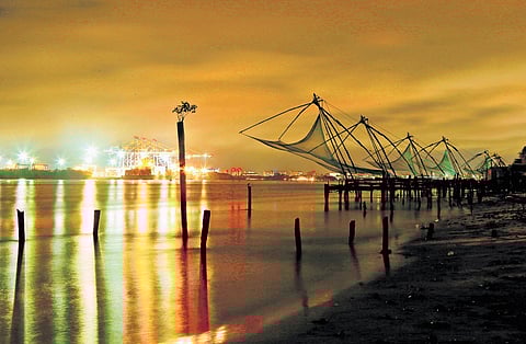 The famous Chinese nets of Fort Kochi