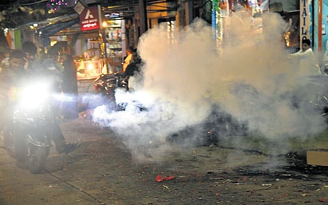 Owing to the bursting of firecrackers on a large scale during Deepavali, the air quality in the city deteriorated to dangerous levels in some areas.