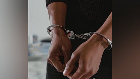 According to a police source, Muniyandi allegedly had a dispute with his wife Kala (32), following which the latter left his house and went to stay at her father Gunasekar's place