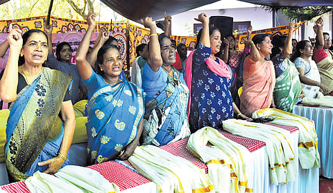 Members of the Bhoo Samrakshana Samithi staging a hunger strike in front of Velankanni Church at Kadappuram in Munambam