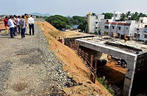 NHAI authorities inspect road extension work on GST Road between Tambaram and Perungalathur