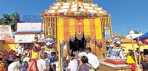 Three lakh devotees visit Gopinath temple