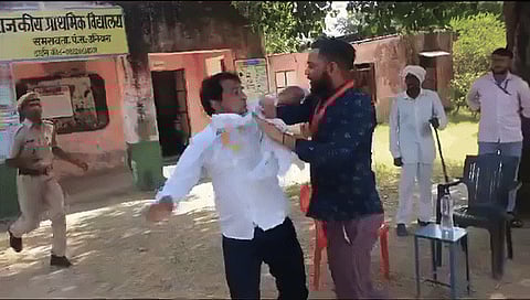 Naresh Meena, a Congress rebel contesting as an Independent, allegedly caught the Sub-Divisional Officer of Malpura, Amit Chaudhary, by his collar and slapped him