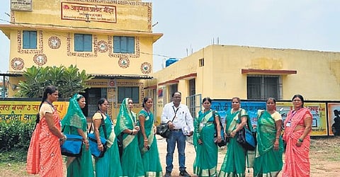 The campaign, relied upon govt health staff, including doctors, mitanins (community health workers), rural health officers (RHOs), and healthcare workers equipped with medical kits.