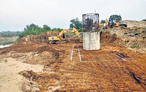 Construction Resumes on NH-326 Bridges in Malkangiri After Cyclone Dana Delays