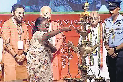 President Droupadi Murmu lights a lamp during the inaugural ceremony of LokManthan in Hyderabad on Friday. Union minister
G Kishan Reddy and RSS chief Mohan Bhagwat are also seen