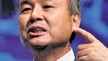 SoftBank CEO meets startup founders