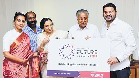 Chief Minister Pinarayi Vijayan unveiling the official logo for
‘The Summit of Future, Kerala 2025’