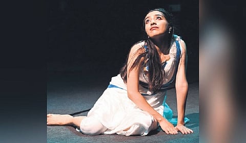 A tale of two women and serpents