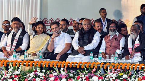 Newly sworn-in Jharkhand Chief Minister Hemant Soren LoP Rahul Gandhi, Congress President Mallikarjun Kharge and JMM leader Kalpana Soren during his swearing-in ceremony in Ranchi on Thursday.