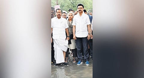 CM Stalin inspects relief work at Aragandanallur
on Monday