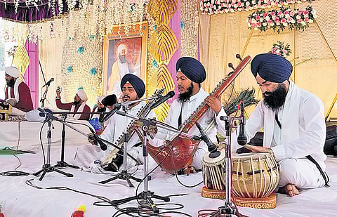 Sikh community marks Guru Tegh Bahadur's martyrdom with prayers, procession in Secunderabad