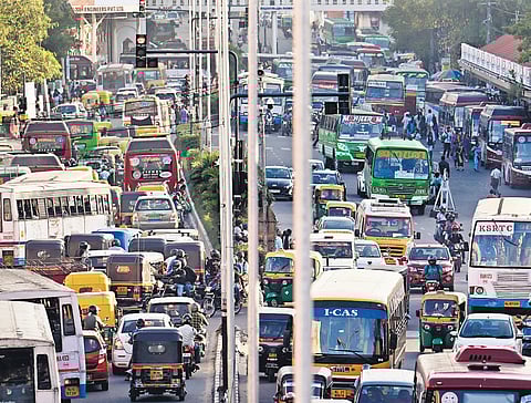 East Fort bus stop junction