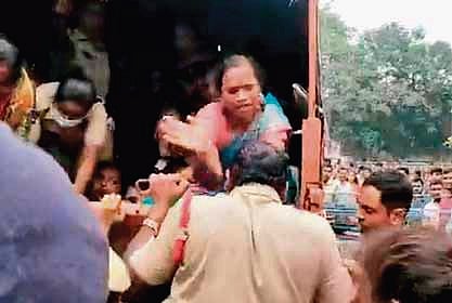 ASHA worker booked for slapping SHO in Hyderabad
