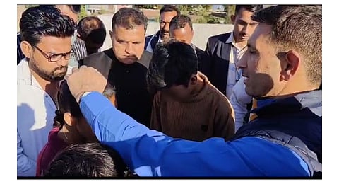 The children of the deceased couple Manoj and Neha Parmar