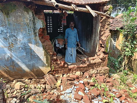 Tribal villagers living in the settlement at the foothills of the Thirumurthy hill in Tiruppur district have requested that their houses have been damaged and they demanded that the government should take steps to build new houses for them.