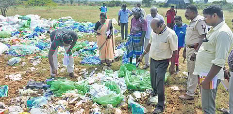 Officials from various departments inspect the wastes for initiating steps to remove it from Tirunelveli’s Kodakanallur and Pazhavur panchayats.