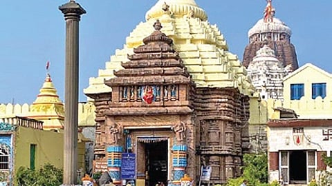 Unauthorised collection of ‘dakshina’ (donation) by placing pots and trays in Srimandir has been stopped