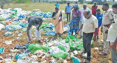 Officials from various departments inspect the wastes for initiating steps to remove it from Tirunelveli’s Kodakanallur and Pazhavur panchayats.
