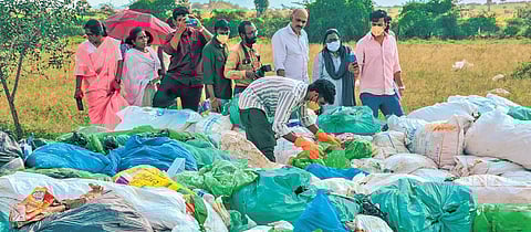 Team from Kerala pollution control board at a site in Nellai on Friday