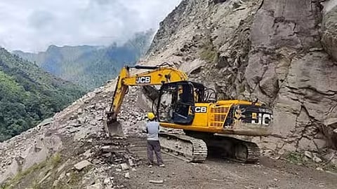 A sudden landslide blocked the Tawaghat-Lipulekh highway in Uttarakhand.