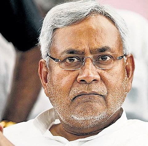 RJD, JD(U) in poster war ahead of assembly polls