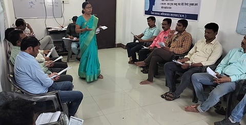 Counselling sessions were organized daily, with each session lasting 45 minutes and accommodating 15 to 20 staff members.