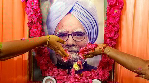 Manmohan Singh's last rites to be held on Saturday at Nigambodh Ghat; Congress writes to PM requesting memorial site