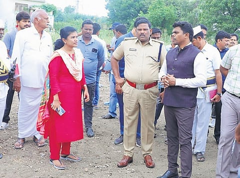 Ahead of the Chief Minister’s visit, Palnadu District Collector P Arun Babu and SP Kanchi Srinivasa Rao visited Ellamanda village and reviewed the arrangements.