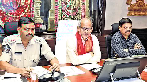 Ahead of the 10-day Vaikunta Dwara Darshan fete, TTD Additional EO Ch Venkaiah Chowdary held a meeting with police on traffic regulation in Tirumala