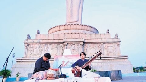 Morning Raaga at Tank Bund: Mehtab Ali Niazi’s soulful sitar recital captivates music lovers