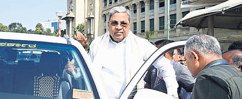 Chief Minister Siddaramaiah arrives at Vidhana Soudha to attend the cabinet meeting on Thursday